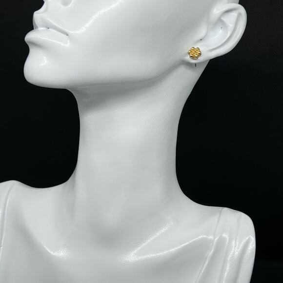 Gold Tone Ball Cluster Stud Earrings Floral Design Daisy Pattern Modern Style - Picture 1 of 4